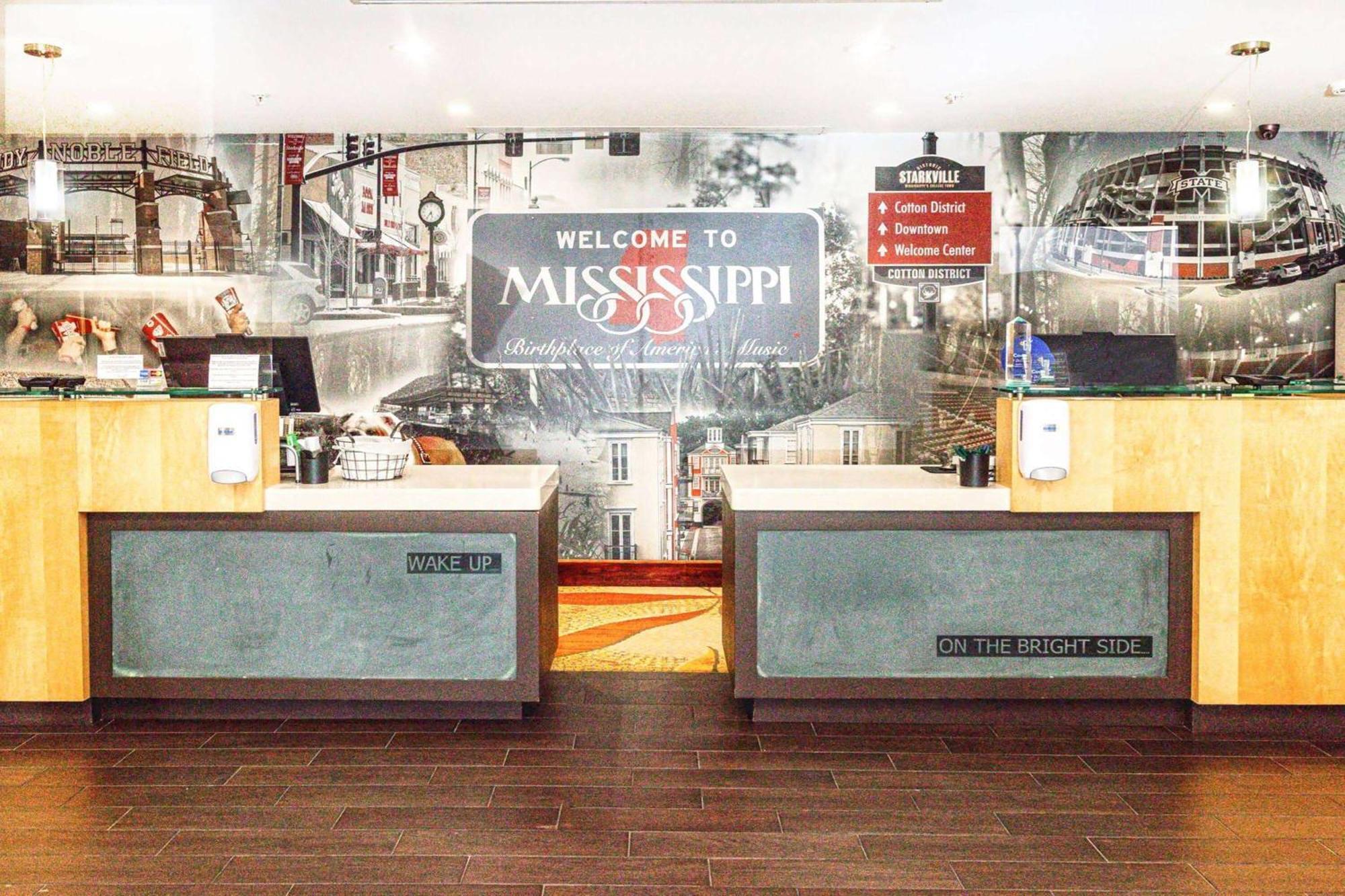 La Quinta By Wyndham Starkville At Msu Exterior photo